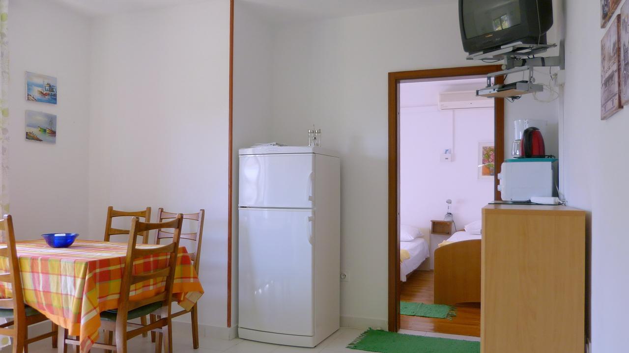Beach Front Apartments Balica Rat Omiš Екстериор снимка