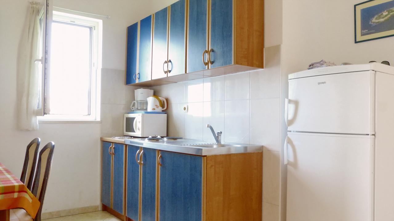Beach Front Apartments Balica Rat Omiš Екстериор снимка